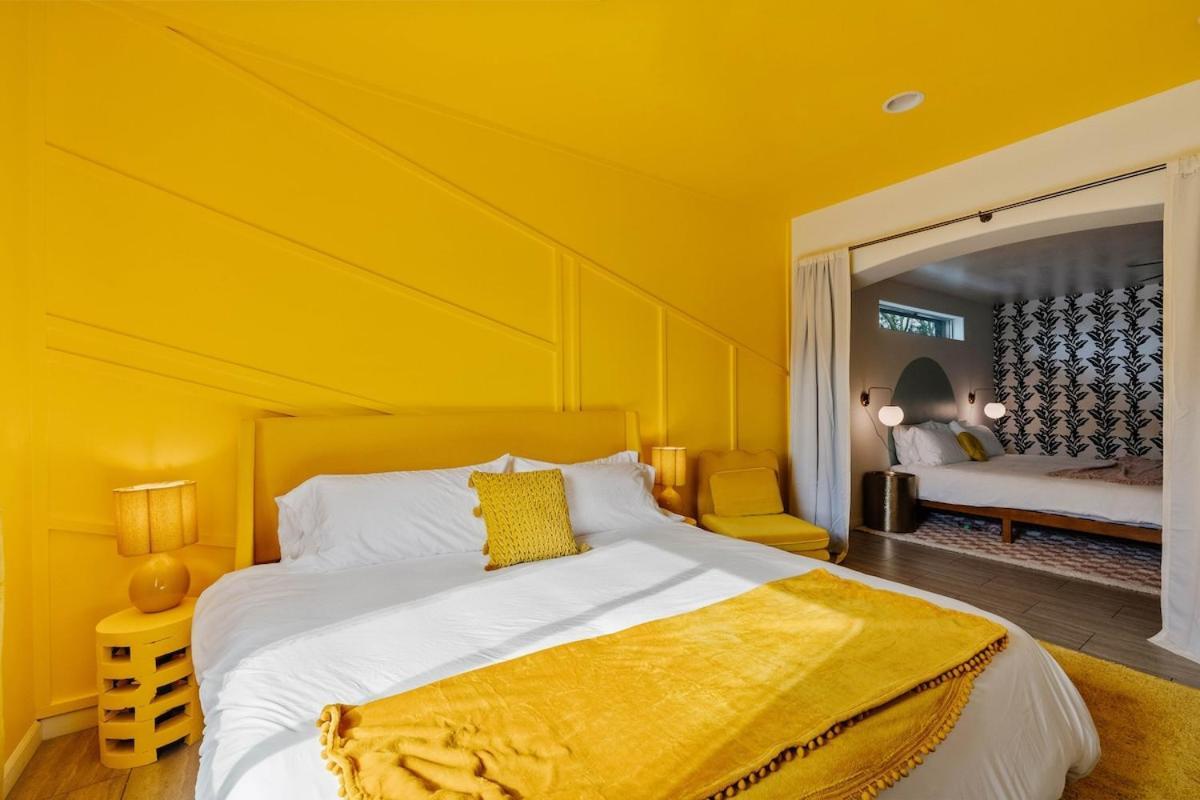 Rumah liburan Heated Pool Game Room, Mountain Views *